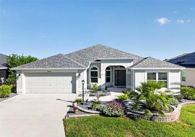 Photo 1 of Single family home for sale at 5825 Flint Loop, The Villages, FL 32163 | MLS# G5116760 | Listing updated on 2026-09-29