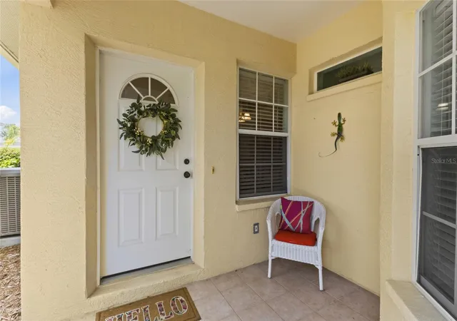 2nd image of 1202 Auburn Cove Cir, Venice, FL 34292 | MLS# N6145440