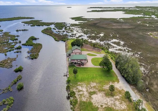 Photo 2 of Single family home for sale at 3198 Indian Gulf Ln, Hernando Beach, FL 34607 | MLS# W7888807 | Listing updated on 2026-08-26