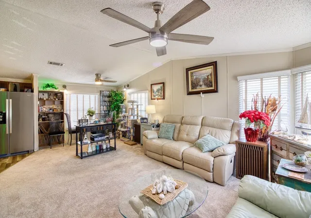 Photo 4 of Manufactured home for sale at 2201 S Ridgewood Ave #28, Edgewater, FL 32141 | MLS# NS1089059 | Listing updated on 2026-09-30