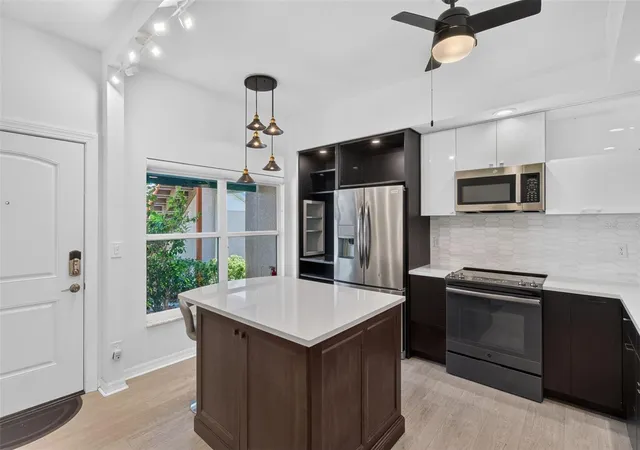 5th image of 6330 99Th Wy N #14B, St Petersburg, FL 33708 | MLS# TB8541224