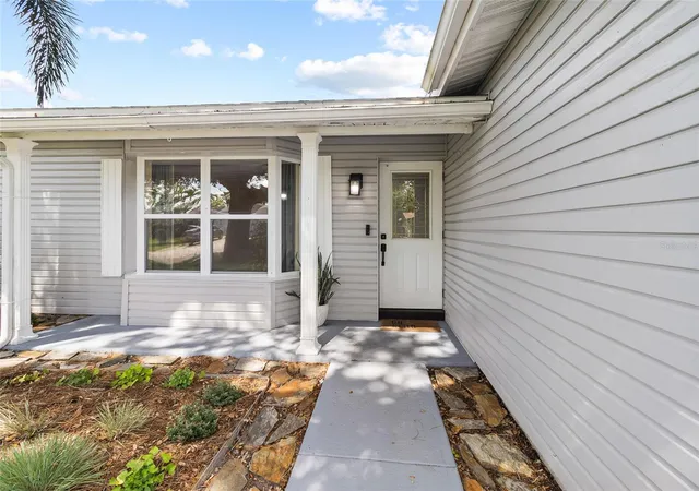 3rd image of 11290 116Th St, Largo, FL 33778 | MLS# O6435601