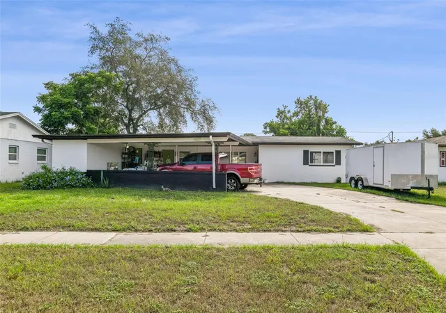 Photo 2 of Single family home for sale at 4517 Fetrow Dr, Orlando, FL 32812 | MLS# O6435603 | Listing updated on 2026-08-31