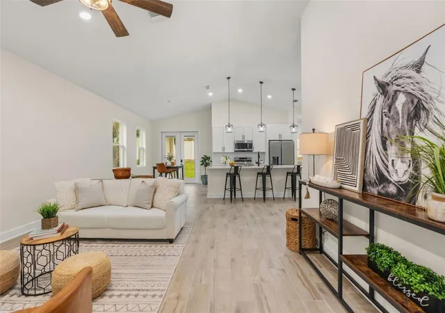 3rd image of 221 S Sunset Ave, Mascotte, FL 34753 | MLS# O6435606