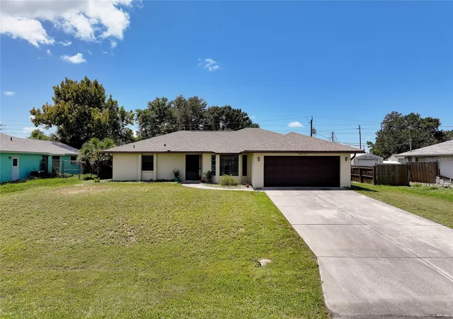 3rd image of 10121 Edmonton Ave, Englewood, FL 34224 | MLS# N6145443