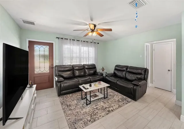 5th image of 1935 Atlantis Dr, Clearwater, FL 33763 | MLS# TB8541232