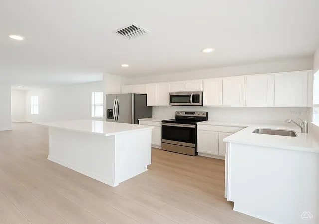 3rd image of 13005 Sassafras Trail, Parrish, FL 34219 | MLS# A4703694