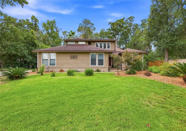 Photo 1 of Single family home for sale at 5207 Nw 65th Lane, Gainesville, FL 32653 | MLS# GC542921 | Listing updated on 2026-09-12