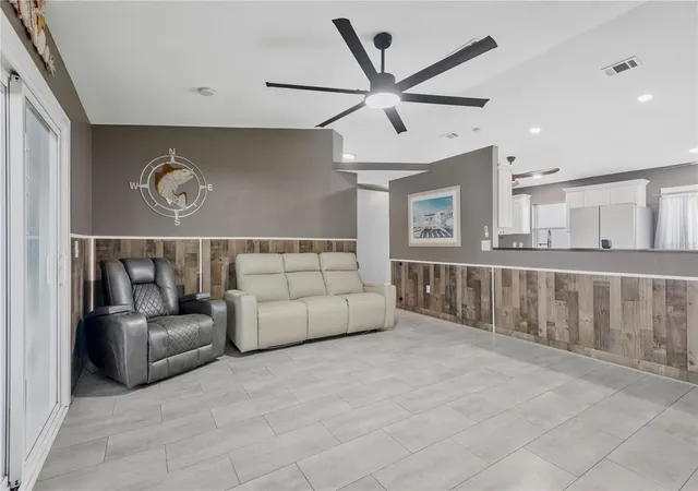 5th image of 2054 Saffold Park Dr, Ruskin, FL 33570 | MLS# TB8541240