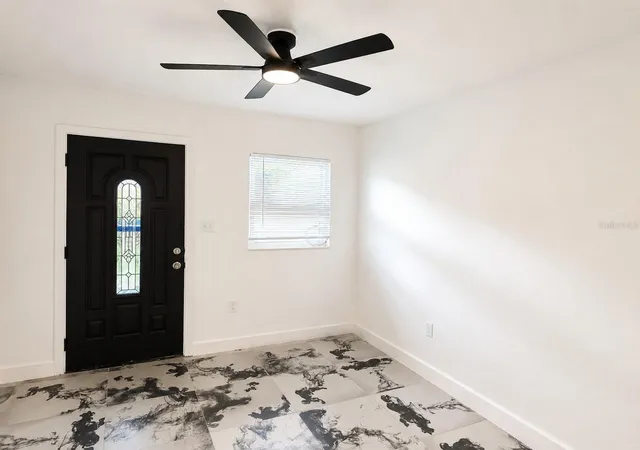 Photo 3 of Single family home for sale at 606 El Vedado Ave, Orlando, FL 32807 | MLS# O6435622 | Listing updated on 2026-10-05