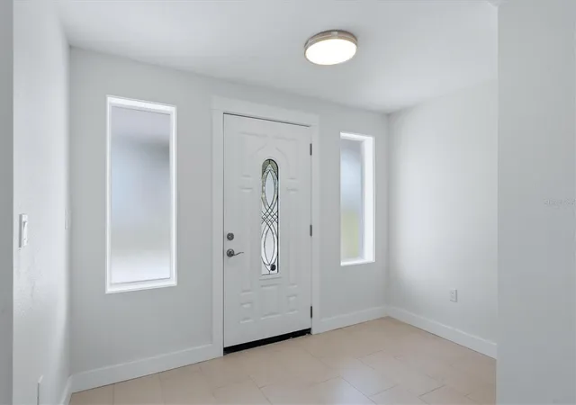 Photo 3 of Single family home for sale at 286 Mount Vernon Dr, Venice, FL 34293 | MLS# D6148509 | Listing updated on 2026-10-17