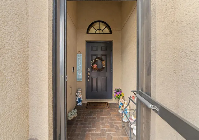 4th image of 14219 Stockwell Ln, Ruskin, FL 33573 | MLS# TB8541245