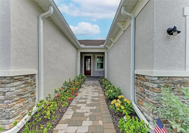 Photo 3 of Single family home for sale at 17856 Stillness Ct, Venice, FL 34293 | MLS# N6145447 | Listing updated on 2026-09-22
