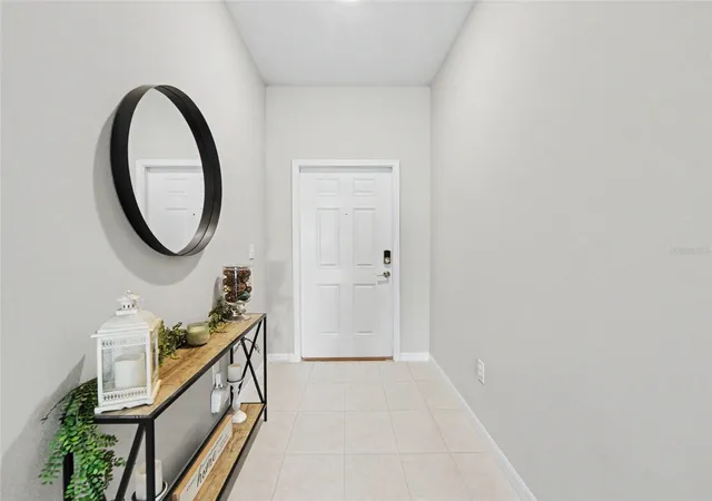 4th image of 15423 Miller Creek Dr, Ruskin, FL 33573 | MLS# TB8541247