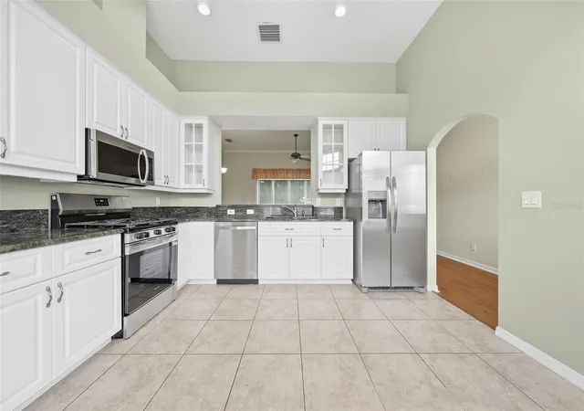 Photo 4 of Single family home for sale at 5596 Freeport Dr, Tavares, FL 32778 | MLS# G5116769 | Listing updated on 2026-09-30