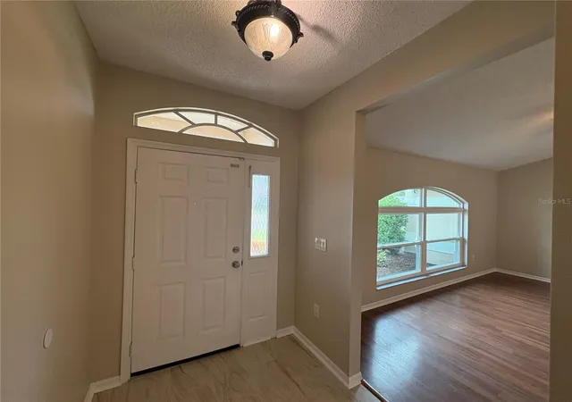 3rd image of 5370 Southerly Wy, Sarasota, FL 34232 | MLS# A4703707