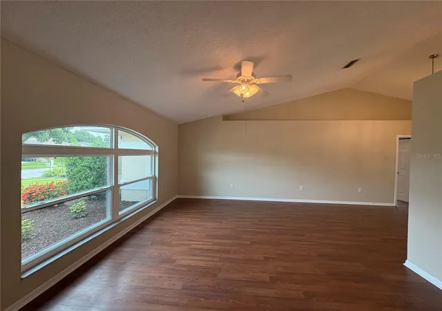 5th image of 5370 Southerly Wy, Sarasota, FL 34232 | MLS# A4703707