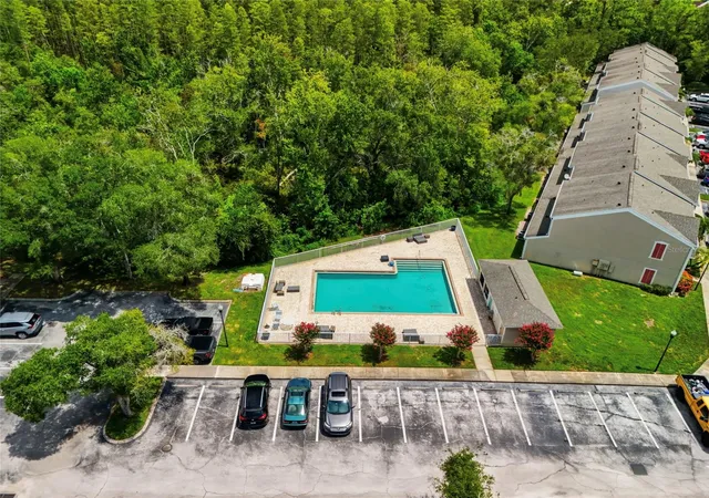 2nd image of 5416 Carrollwood Key Dr #8, Tampa, FL 33624 | MLS# TB8541260