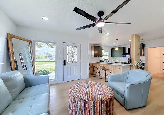 5th image of 415 Mercado Ave, Orlando, FL 32807 | MLS# O6435639