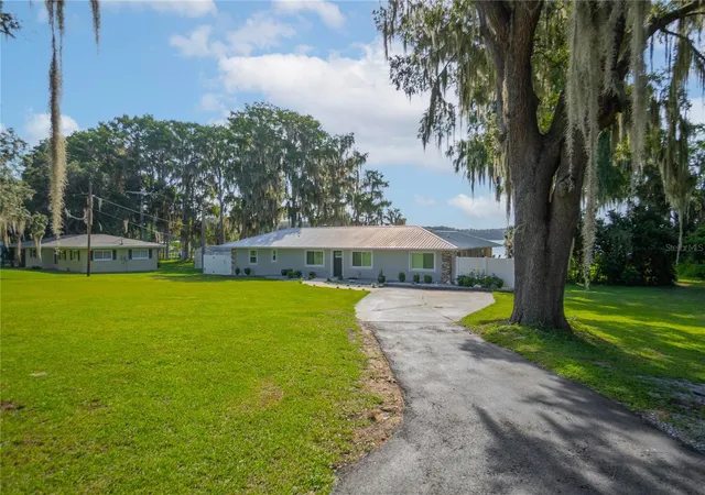 4th image of 221 S Hunting Lodge Dr, Inverness, FL 34453 | MLS# W7888815