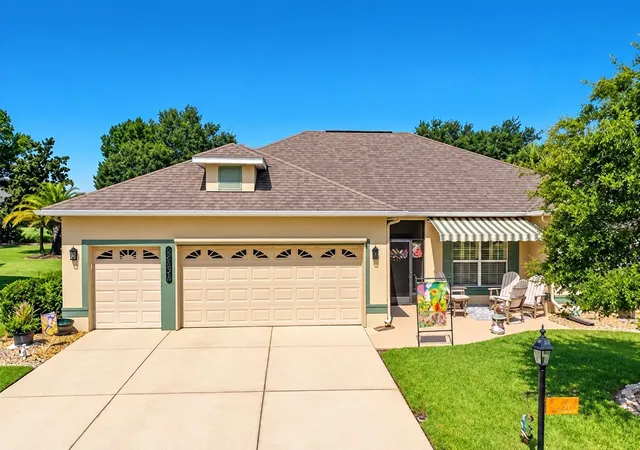 Photo 2 of Single family home for sale at 25543 Maurepas Ln, Leesburg, FL 34748 | MLS# G5116773 | Listing updated on 2026-10-04