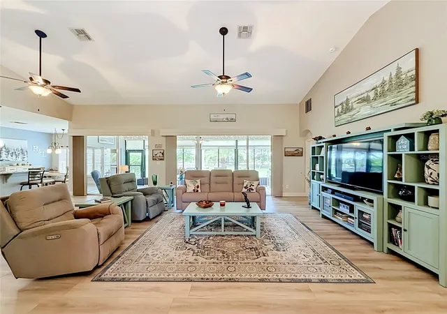 Photo 4 of Single family home for sale at 25543 Maurepas Ln, Leesburg, FL 34748 | MLS# G5116773 | Listing updated on 2026-10-10