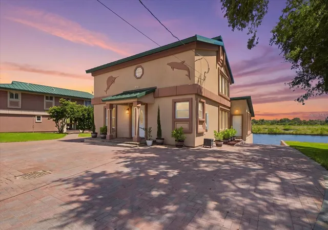 Photo 3 of Single family home for sale at 3194 Indian Gulf Ln, Hernando Beach, FL 34607 | MLS# W7888817 | Listing updated on 2026-08-26