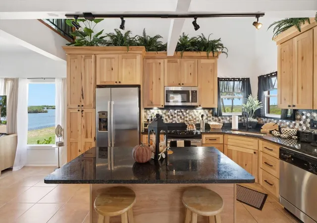 Photo 3 of Single family home for sale at 3194 Indian Gulf Ln, Hernando Beach, FL 34607 | MLS# W7888817 | Listing updated on 2026-10-01
