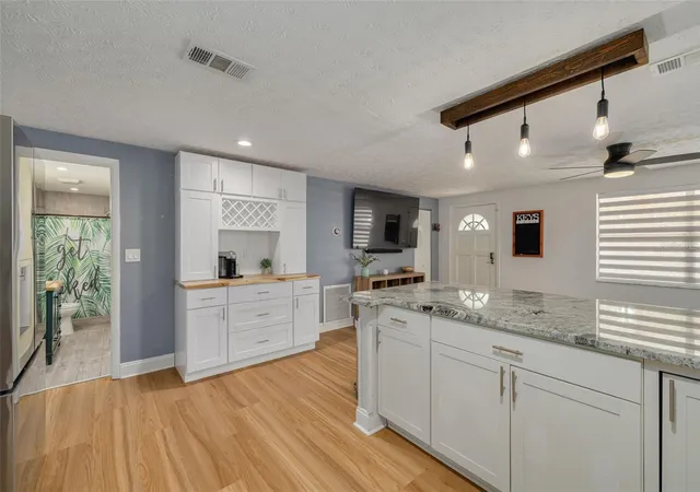 Photo 5 of Single family home for sale at 5030 Overlook Dr, New Port Richey, FL 34652 | MLS# TB8541275 | Listing updated on 2026-08-29