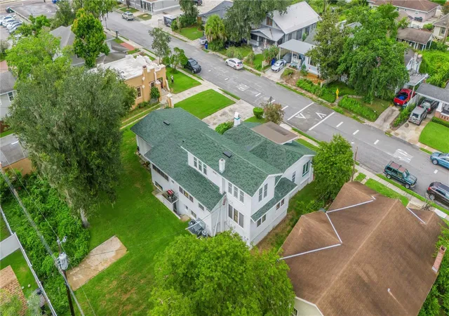 Photo 3 of Single family home for sale at 127 Patten Hts St, Lakeland, FL 33803 | MLS# L4964479 | Listing updated on 2026-09-30