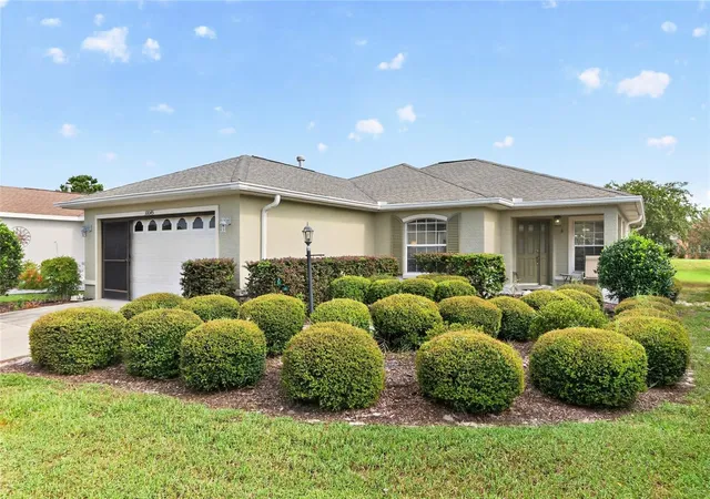 Photo 1 of Single family home for sale at 10045 Sw 91st Pl, Ocala, FL 34481 | MLS# OM730857 | Listing updated on 2026-09-05