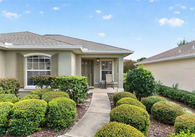 Photo 2 of Single family home for sale at 10045 Sw 91st Pl, Ocala, FL 34481 | MLS# OM730857 | Listing updated on 2026-09-05
