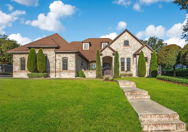 1st image of 2310 Nevada Rd, Lakeland, FL 33803 | MLS# L4964480