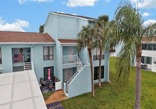 3rd image of 1 Windrush Blvd #65, Indian Rocks Beach, FL 33785 | MLS# TB8541285