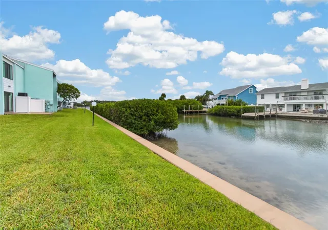 2nd image of 1 Windrush Blvd, INDIAN ROCKS BEACH, FL 33785