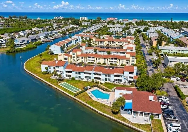 38th image of 1 Windrush Blvd #65, Indian Rocks Beach, FL 33785 | MLS# TB8541285