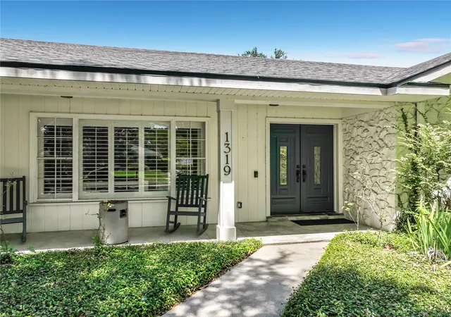 Photo 3 of Single family home for sale at 1319 Buckwood Dr, Orlando, FL 32806 | MLS# O6435657 | Listing updated on 2026-09-06