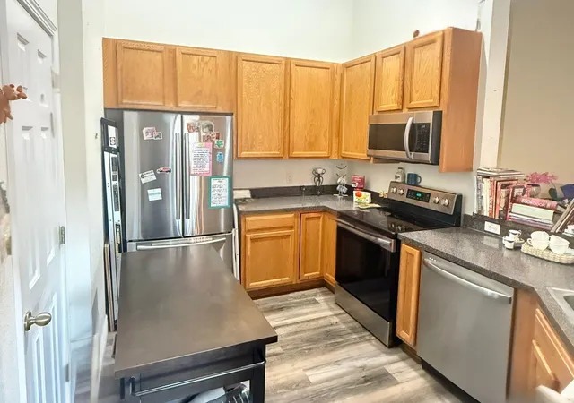 Photo 3 of Townhouse for sale at 8621 Shallow Creek Ct, New Port Richey, FL 34653 | MLS# W7888823 | Listing updated on 2026-09-30