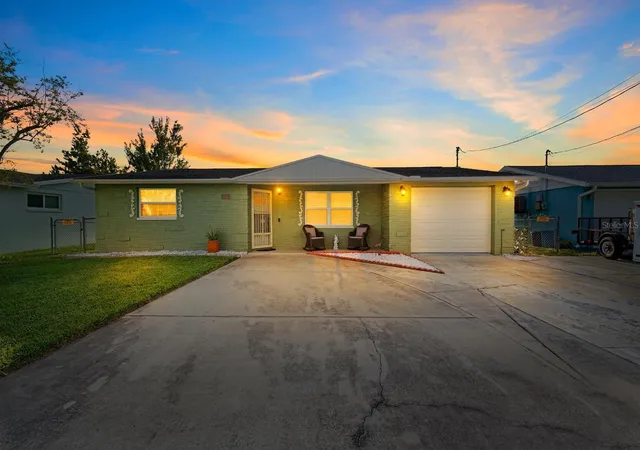 2nd image of 8505 Old Post Rd, Port Richey, FL 34668 | MLS# TB8541304