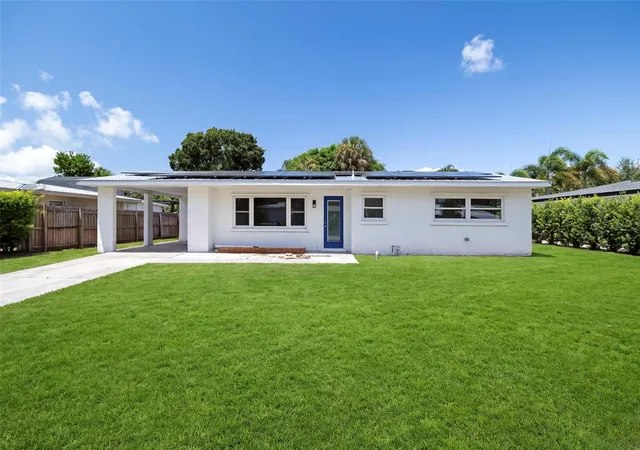 Photo 1 of Single family home for sale at 2253 Goldenrod St, Sarasota, FL 34239 | MLS# A4703724 | Listing updated on 2026-09-16