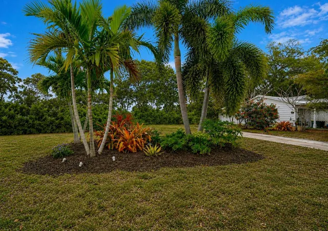 4th image of 463 Acacia Dr, Sarasota, FL 34234 | MLS# A4703725