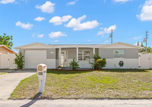 Photo 1 of Single family home for sale at 1508 Derrick St, Holiday, FL 34690 | MLS# TB8541319 | Listing updated on 2026-09-14