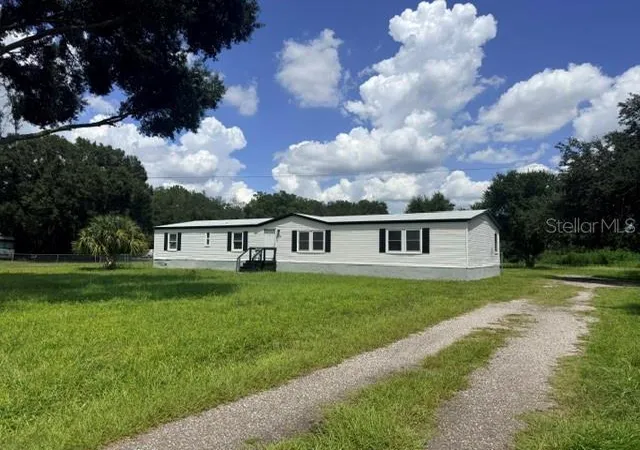Manufactured home for sale at 5118 Bennett Dr, LAKELAND, FL 33810 | MLS# TB8541324