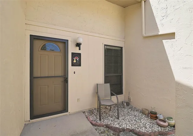 Photo 3 of Single family home for sale at 3189 Glen Elyn Blvd #3, Sarasota, FL 34237 | MLS# A4703732 | Listing updated on 2026-08-28