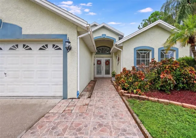 Photo 2 of Single family home for sale at 1102 Vinetree Dr, Brandon, FL 33510 | MLS# TB8541331 | Listing updated on 2026-08-27