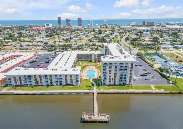 Photo 3 of Condo for sale at 2711 N Halifax Ave #372, Daytona Beach, FL 32118 | MLS# NS1089063 | Listing updated on 2026-10-06