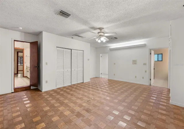 Photo 3 of Single family home for sale at 3889 N Lake Orlando Pkwy, Orlando, FL 32808 | MLS# O6435704 | Listing updated on 2026-08-29