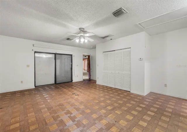Photo 4 of Single family home for sale at 3889 N Lake Orlando Pkwy, Orlando, FL 32808 | MLS# O6435704 | Listing updated on 2026-08-29