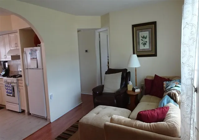 Photo 4 of House for sale at 7729 39Th Ter N, St Petersburg, FL 33709 | MLS# TB8541359 | Listing updated on 2026-10-02