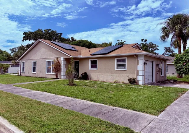 Single family home for sale at 914 Nicholson St, CLEARWATER, FL 33755 | MLS# TB8541360